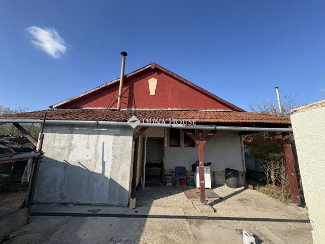 Eladó családi ház, Debrecenben 24.9 M Ft, 2 szobás