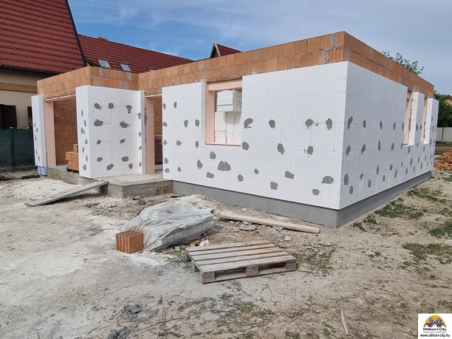 Eladó családi ház, Érden 145 M Ft, 4 szobás