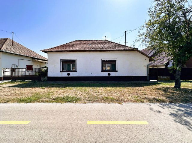 Eladó családi ház, Mezőkovácsházán 8.3 M Ft, 3 szobás