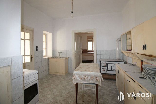 Eladó családi ház, Bakonybélben 55 M Ft, 2 szobás