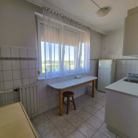 Eladó panellakás, Kecskeméten 44.9 M Ft, 2 szobás
