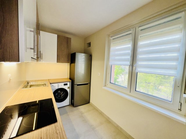 Kiadó panellakás, albérlet, Székesfehérvárott, Budai úton