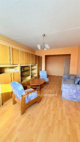 Eladó panellakás, Győrött 49.95 M Ft, 2 szobás