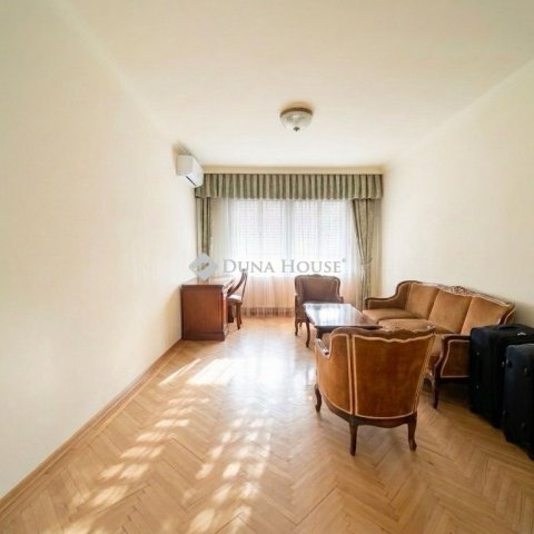 Eladó családi ház, Debrecenben 150 M Ft, 3 szobás