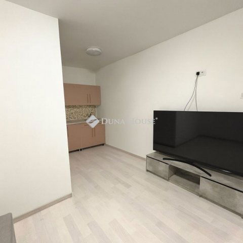 Eladó családi ház, Sülysápon 34.9 M Ft, 2 szobás