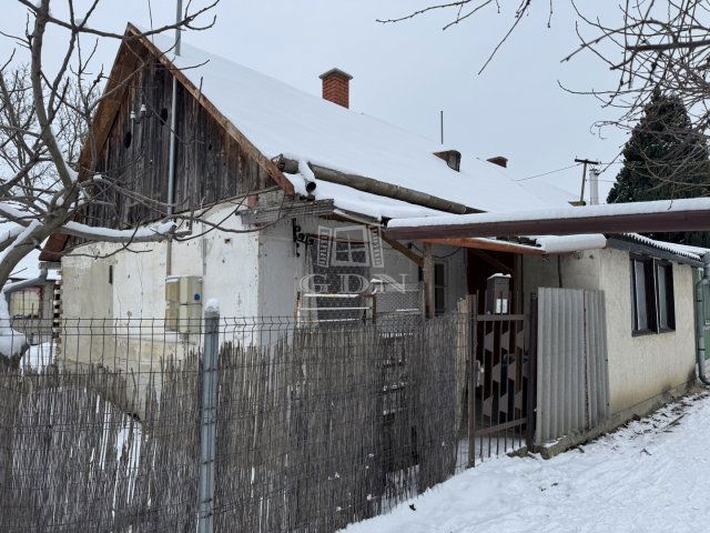 Eladó családi ház, Lovasberényben 8.9 M Ft, 2 szobás