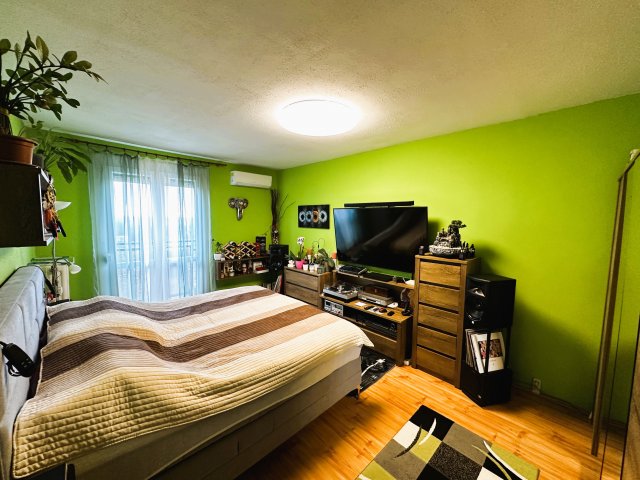 Eladó panellakás, Pécsett 39.5 M Ft, 2 szobás