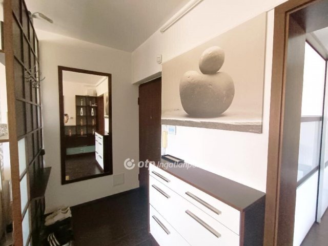Eladó téglalakás, Szigetszentmiklóson 65 M Ft, 2 szobás