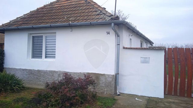 Eladó családi ház, Kálban 12 M Ft, 1 szobás