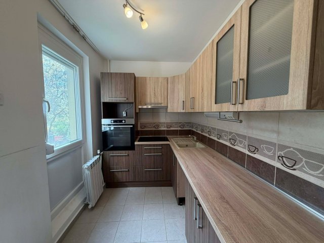 Eladó panellakás, Pécsett, Szabó Ervin téren 47 M Ft, 2 szobás