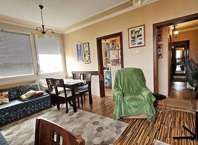 Eladó panellakás, Egerben 43.5 M Ft, 2 szobás