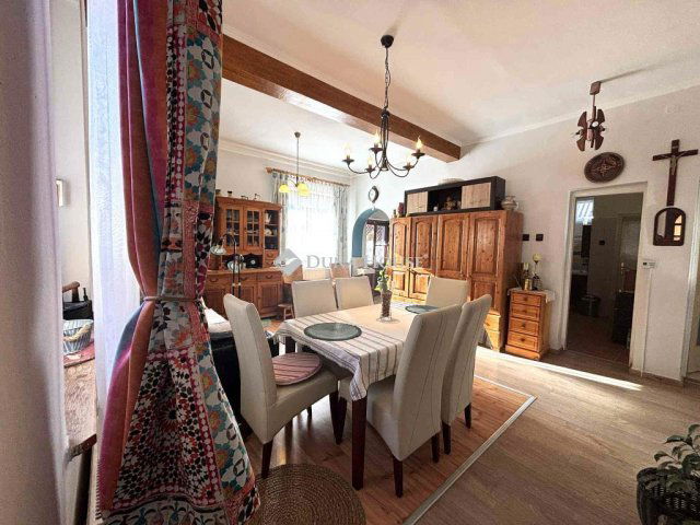 Eladó családi ház, Mosonmagyaróváron 104.99 M Ft, 5 szobás