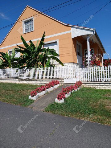 Eladó családi ház, Zalaszentivánon 80 M Ft, 5 szobás