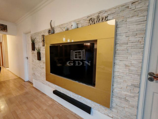 Eladó ikerház, Csömörön 99.9 M Ft, 3+2 szobás