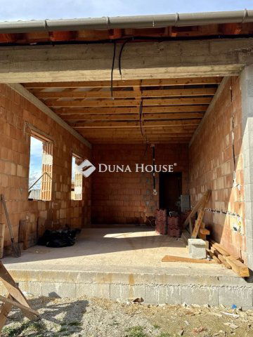 Eladó családi ház, Pilisen, Móricz Zsigmond utcában 71.99 M Ft