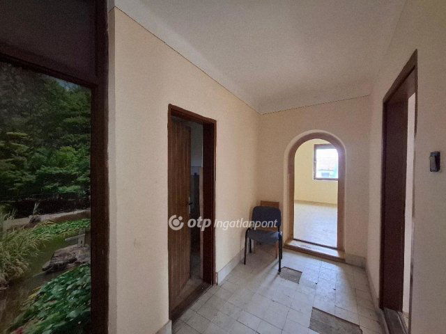 Eladó családi ház, Mezőcsáton 30 M Ft, 4 szobás