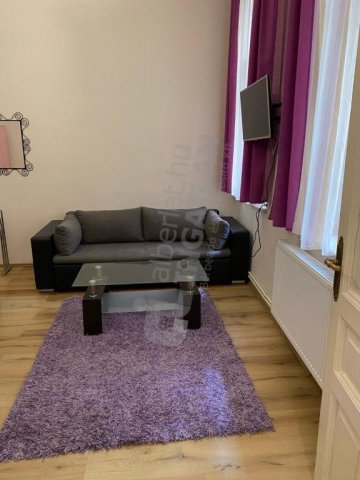 Kiadó iroda, Budapesten, VI. kerületben, Ó utcában 450 E Ft / hó