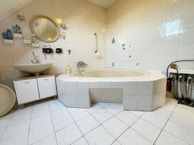 Eladó családi ház, Budapesten, XVII. kerületben 159.9 M Ft