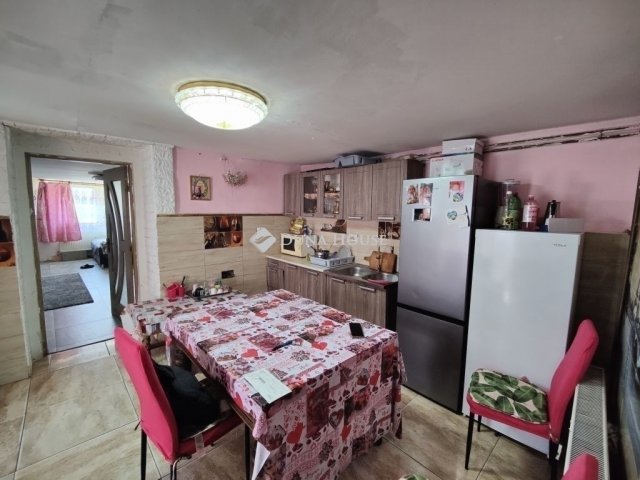 Eladó családi ház, Vácrátóton 33.5 M Ft, 3 szobás