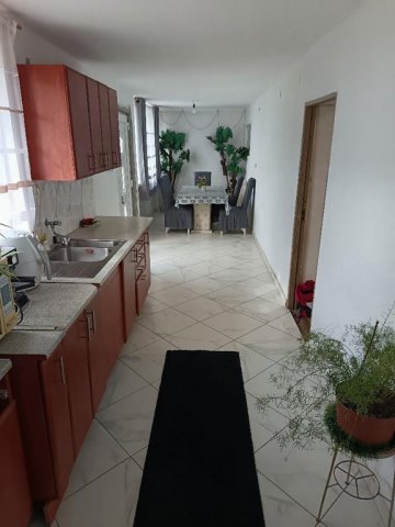 Eladó családi ház, Nádudvaron 15 M Ft, 3 szobás