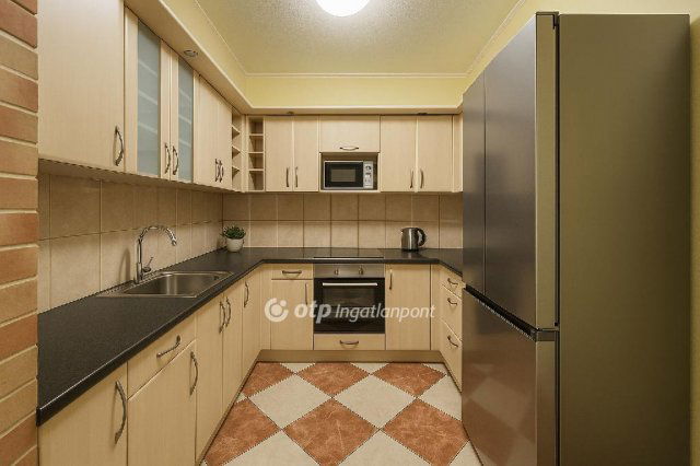 Eladó panellakás, Budapesten, XX. kerületben 47.9 M Ft, 2 szobás