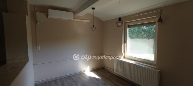 Eladó családi ház, Dömsödön 49.4 M Ft, 1+3 szobás