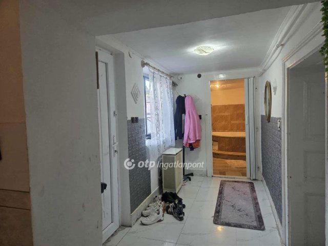 Eladó családi ház, Zagyvarékason 16.5 M Ft, 2 szobás