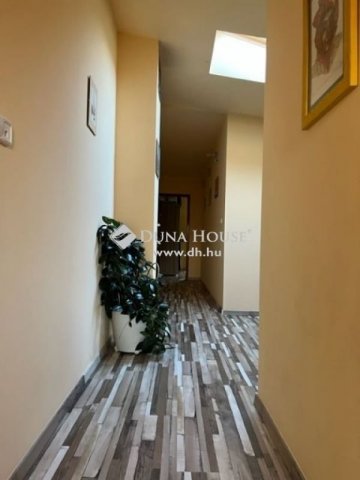 Eladó családi ház, Budapesten, XX. kerületben 97 M Ft, 6 szobás