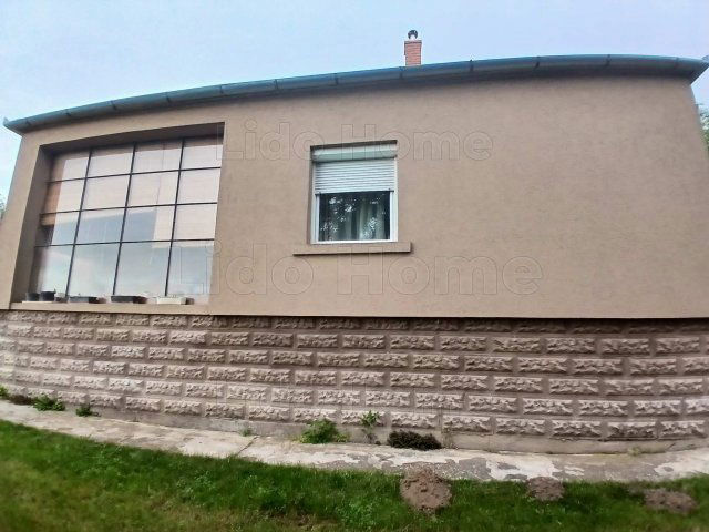 Eladó családi ház, Gyömörén 47.49 M Ft, 11 szobás