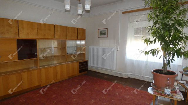 Eladó családi ház, Békésen 15.5 M Ft, 3 szobás