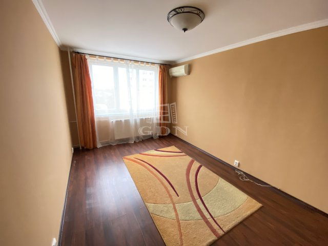 Kiadó panellakás, albérlet, Budapesten, III. kerületben