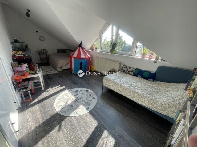 Eladó téglalakás, Budapesten, II. kerületben 160 M Ft, 3 szobás