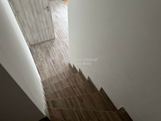 Eladó ikerház, Gödön 110 M Ft, 5 szobás / költözzbe.hu