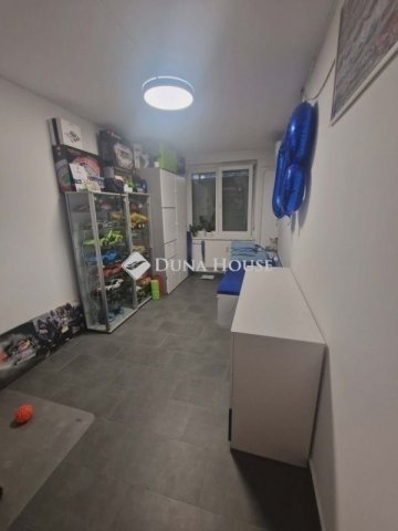 Eladó panellakás, Budapesten, XX. kerületben 67.9 M Ft, 2 szobás