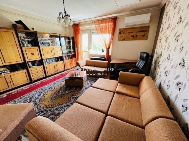 Eladó téglalakás, Szigetszentmiklóson 46 M Ft, 2 szobás