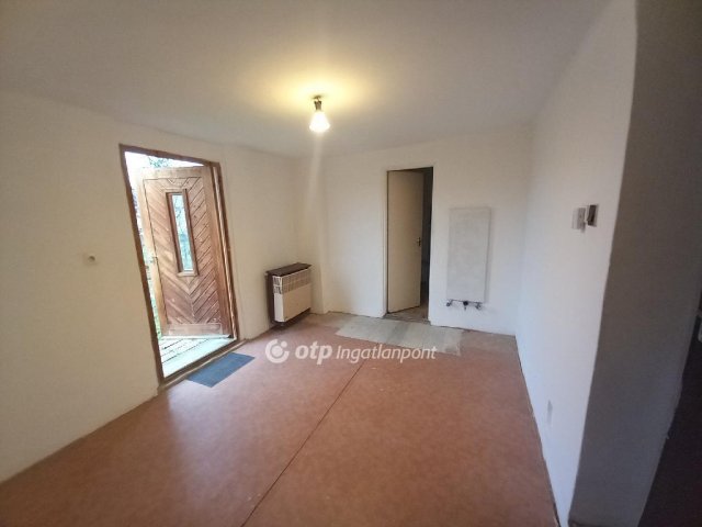 Eladó családi ház, Debrecenben 33.9 M Ft, 1+2 szobás