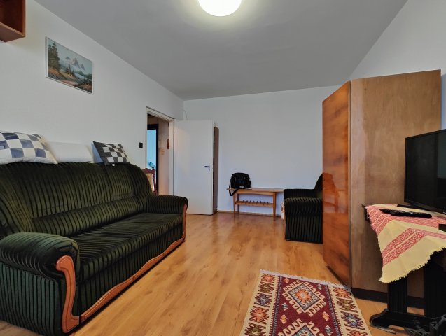 Kiadó panellakás, albérlet, Miskolcon, Középszer utcában