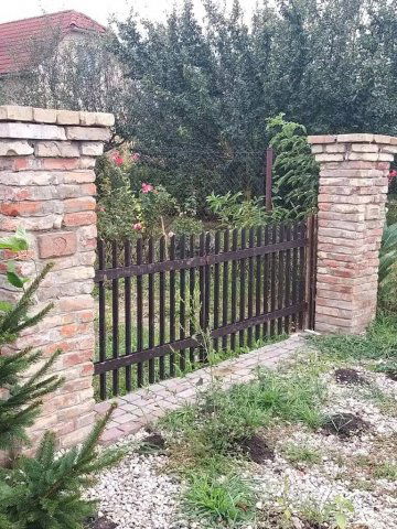 Eladó családi ház, Siófokon 49.9 M Ft, 6 szobás