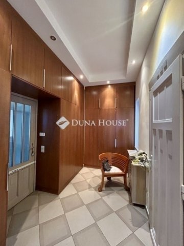 Eladó téglalakás, Budapesten, X. kerületben 169 M Ft, 3 szobás