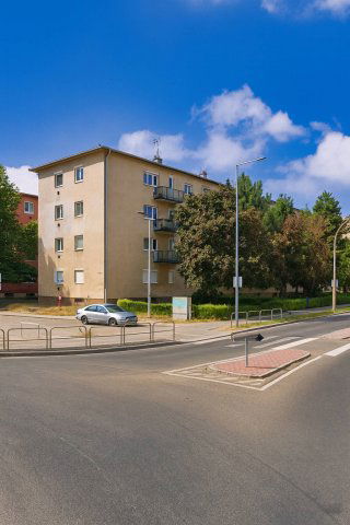 Eladó téglalakás, Székesfehérvárott 46.99 M Ft, 2 szobás