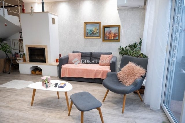 Eladó sorház, Vecsésen 133.9 M Ft, 5 szobás