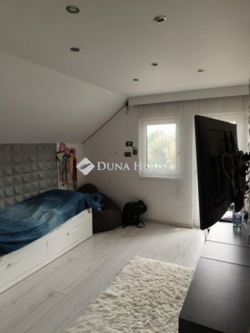 Eladó családi ház, Dunakeszin 114.9 M Ft, 3+1 szobás
