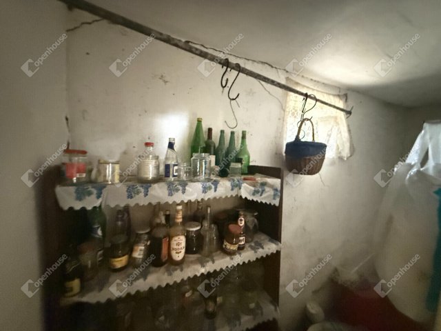 Eladó családi ház, Abában 19.99 M Ft, 3 szobás