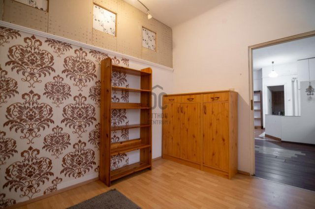 Eladó téglalakás, Budapesten, VI. kerületben 68.9 M Ft, 3 szobás