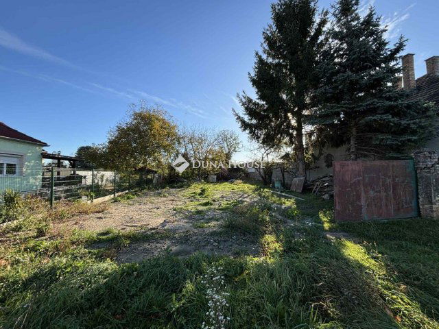 Eladó családi ház, Kimlén 21.5 M Ft, 2 szobás
