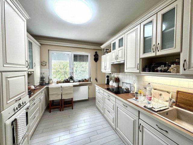 Eladó téglalakás, Debrecenben 114 M Ft, 3 szobás