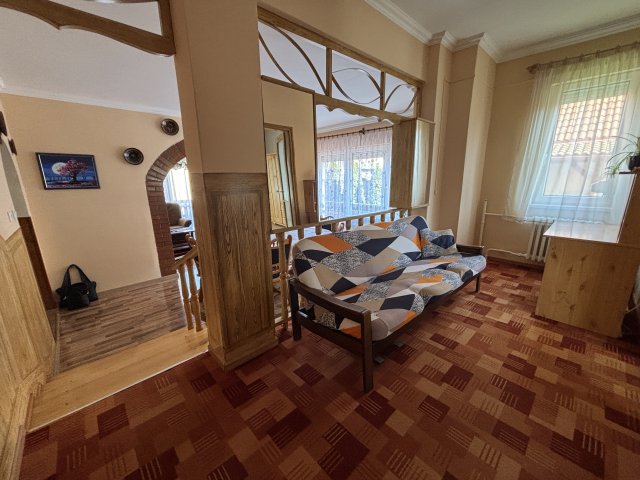 Eladó családi ház, Debrecenben 119.9 M Ft, 5 szobás