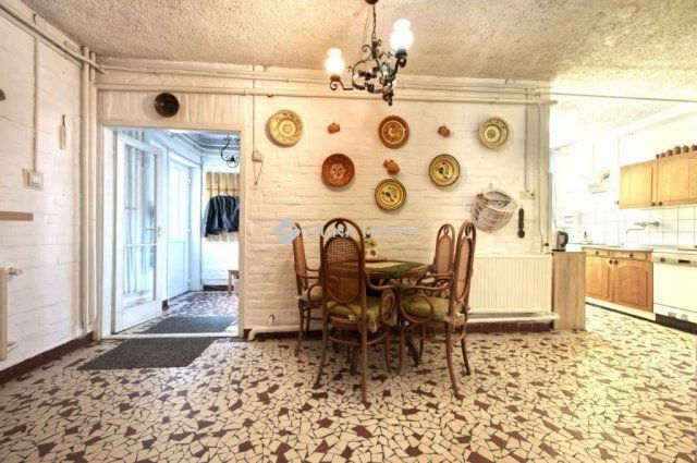 Eladó családi ház, Budakeszin 147 M Ft, 4 szobás