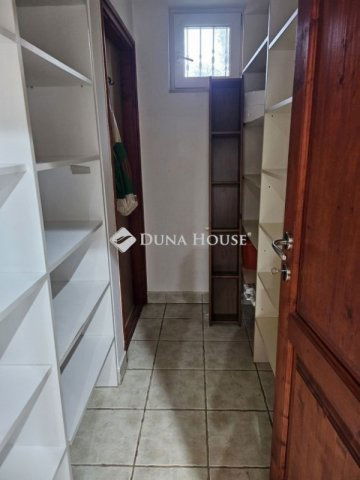 Eladó családi ház, Fóton 142.5 M Ft, 4+1 szobás