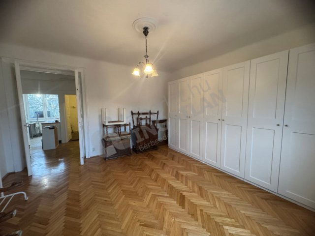 Kiadó téglalakás, albérlet, XI. kerületben, Budaörsi úton